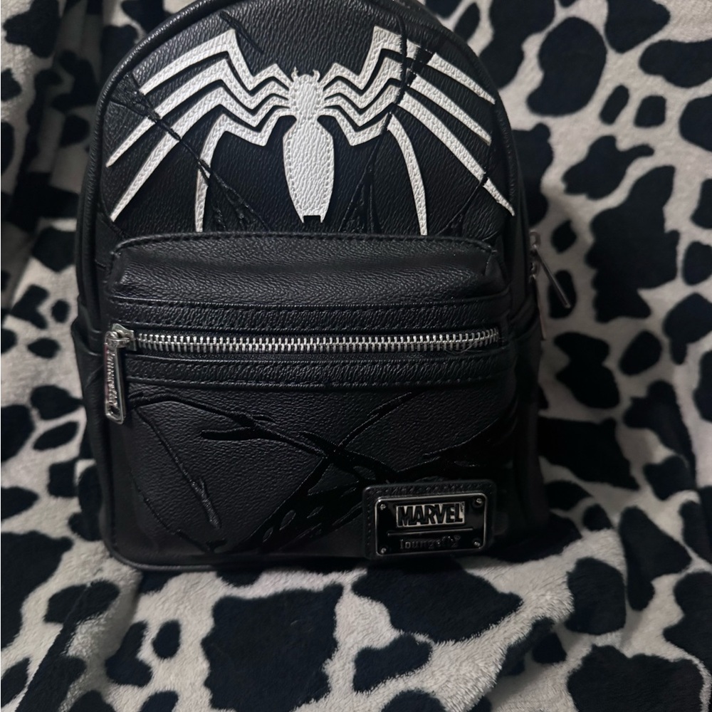 Venom marvel loungefly backpack